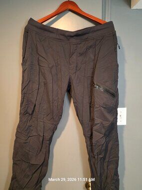 Lululemon Mens XL pants